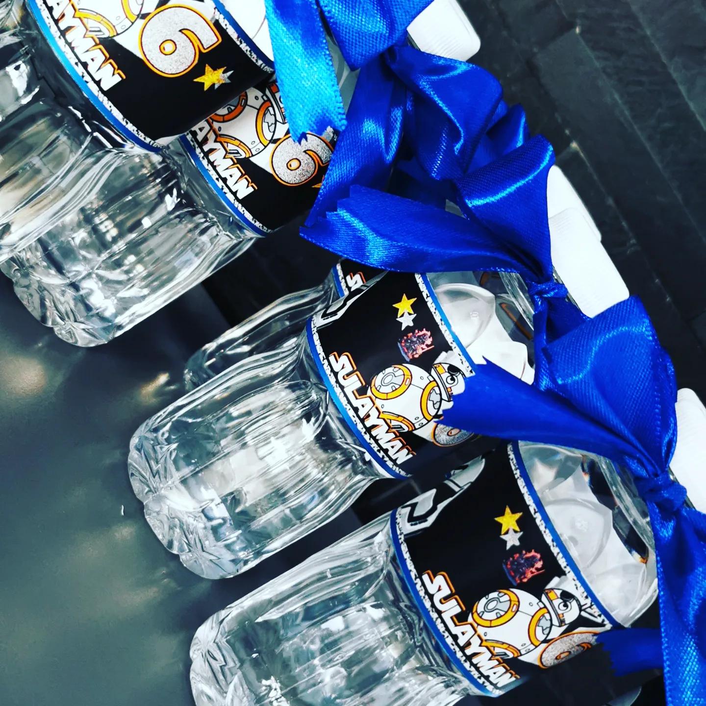 Etiquette personnalisée pour mini bouteille d'eau -Mariage ,Baptême, Anniversaire, Fête